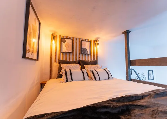 Davila Lofts By Urbanhosting