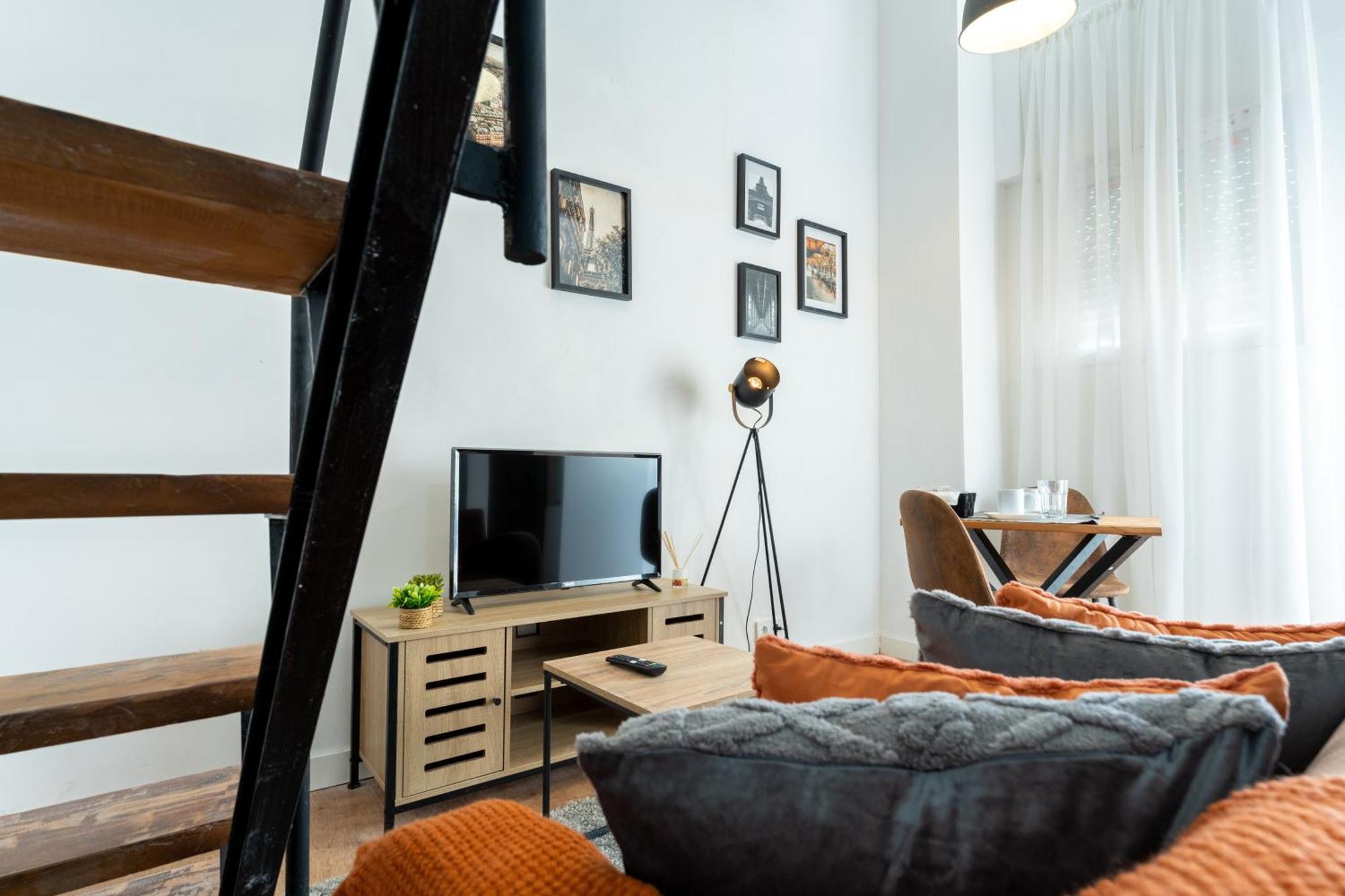 Apartment Davila Lofts By Urbanhosting Santander